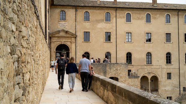 Découvrez orange activités famille pour des moments inoubliables avec vos proches